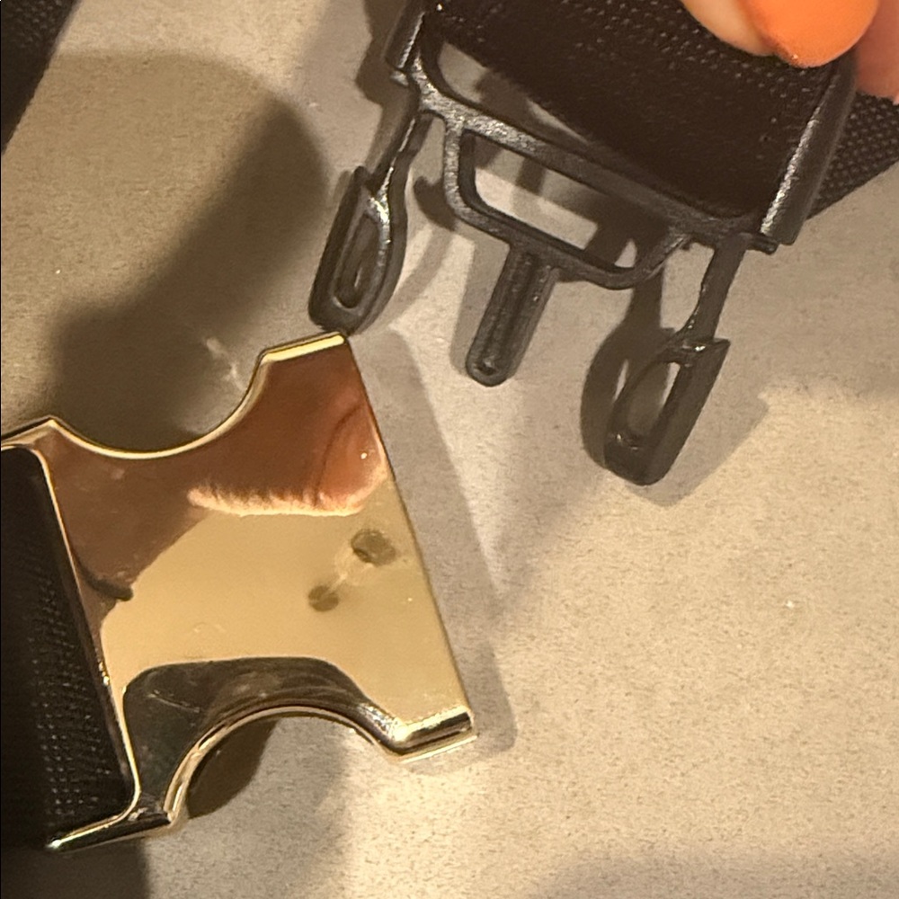 Lululemon Belt Bag - Picture 5 of 7